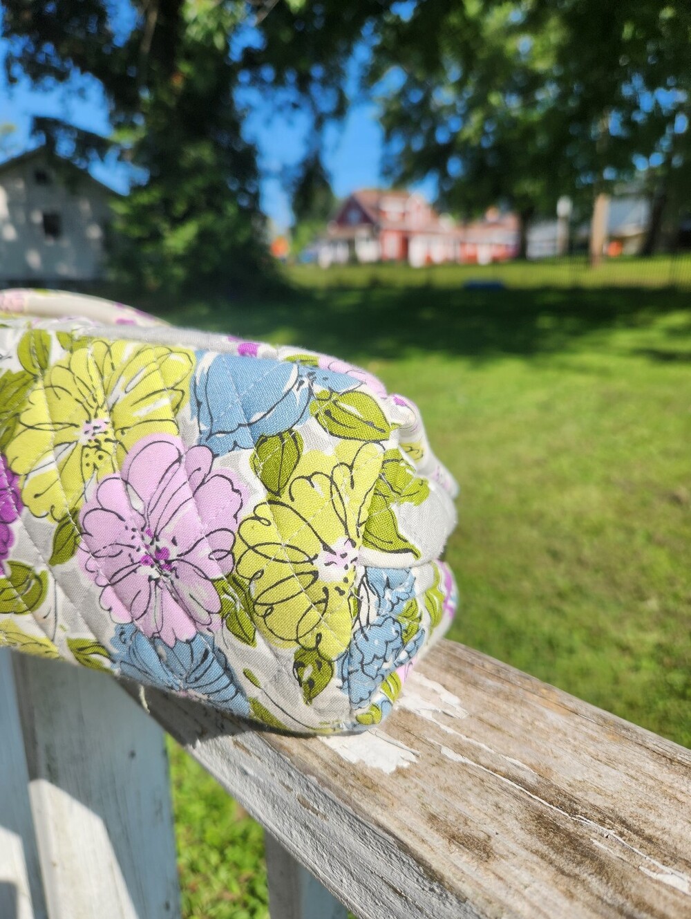 Vera Bradley Eloise satchel iin retired "Watercolor" floral print. Kiss Closure - Picture 11 of 14